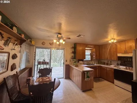 7755 Rogue River Highway Grants Pass OR 97527