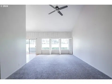 1210 Spyglass Drive Eugene OR 97401