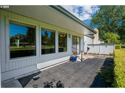 1210 Spyglass Drive Eugene OR 97401