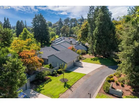 1210 Spyglass Drive Eugene OR 97401