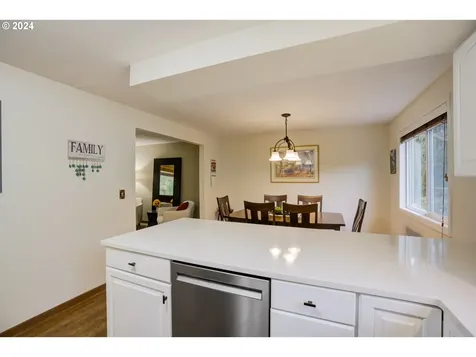 2713 Ne 104th Street Vancouver WA 98686