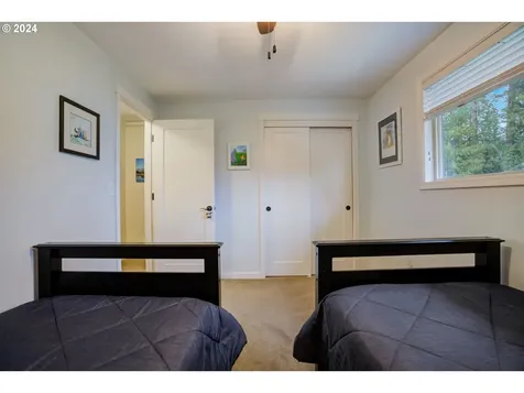 2713 Ne 104th Street Vancouver WA 98686