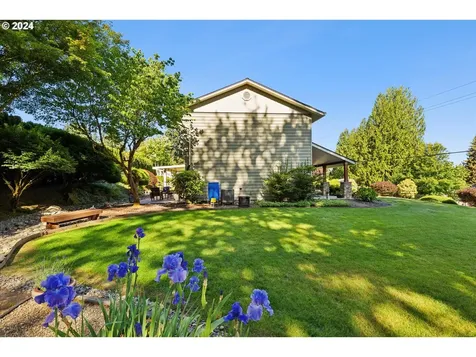 2713 Ne 104th Street Vancouver WA 98686