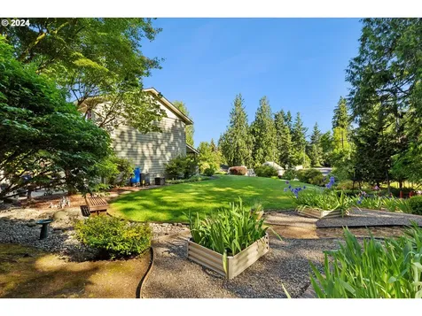 2713 Ne 104th Street Vancouver WA 98686