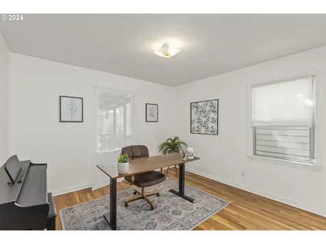 4502 N Amherst Street Portland OR 97203