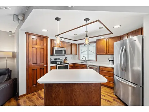 16015 NE 37th Street Vancouver WA 98682
