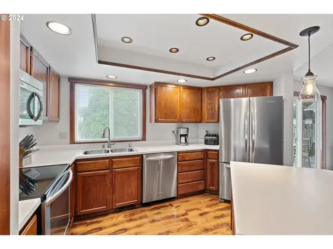 16015 NE 37th Street Vancouver WA 98682