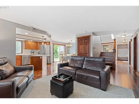 16015 NE 37th Street Vancouver WA 98682