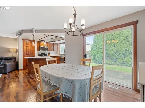 16015 NE 37th Street Vancouver WA 98682