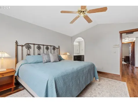 16015 NE 37th Street Vancouver WA 98682