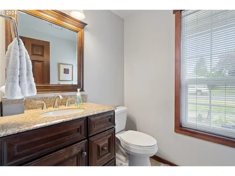 16015 NE 37th Street Vancouver WA 98682