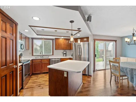 16015 NE 37th Street Vancouver WA 98682