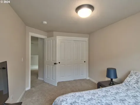 2422 Ne 131st Court Vancouver WA 98684