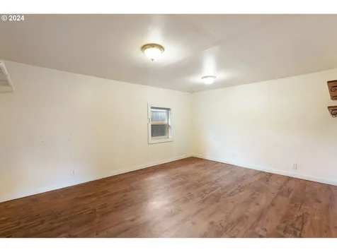 629 NE 10th Street Mcminnville OR 97128