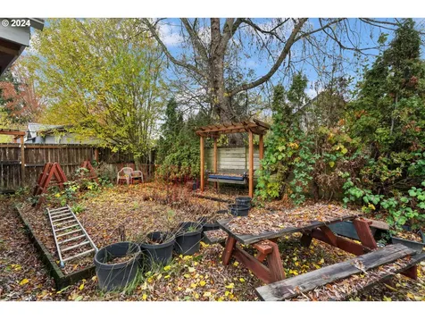 629 NE 10th Street Mcminnville OR 97128