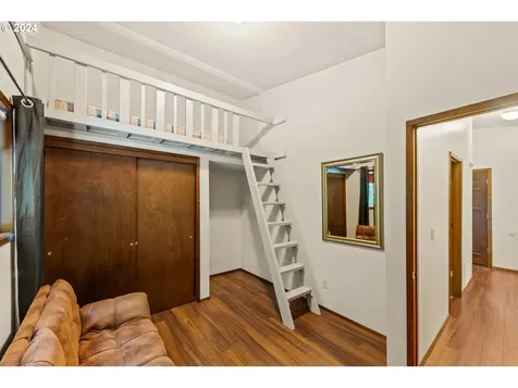 644 13th Court Coos Bay OR 97420