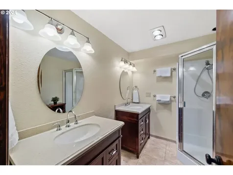 644 13th Court Coos Bay OR 97420