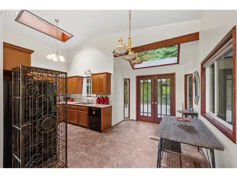 644 13th Court Coos Bay OR 97420