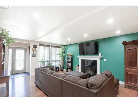 1733 Brandy Way Springfield OR 97477