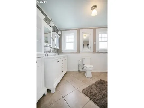 605 G Street Centralia WA 98531