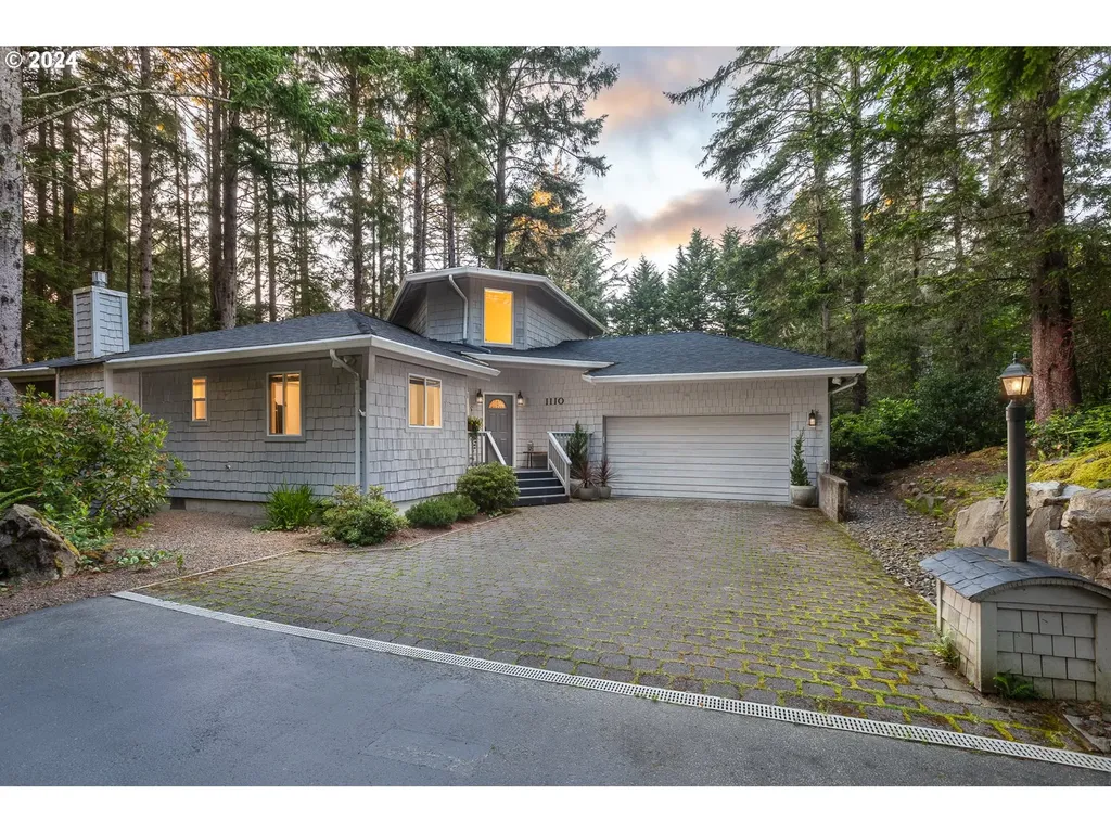 1110 Sw Walking Wood Depoe Bay OR 97341