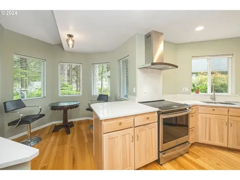 1110 Sw Walking Wood Depoe Bay OR 97341