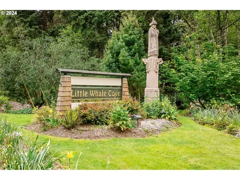 1110 Sw Walking Wood Depoe Bay OR 97341