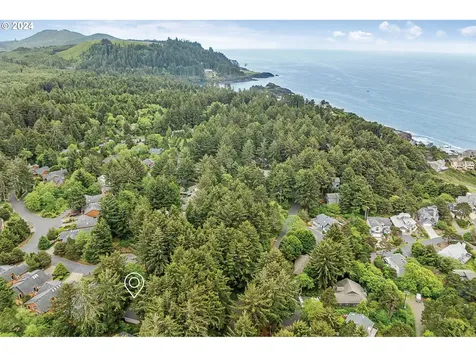 1110 Sw Walking Wood Depoe Bay OR 97341