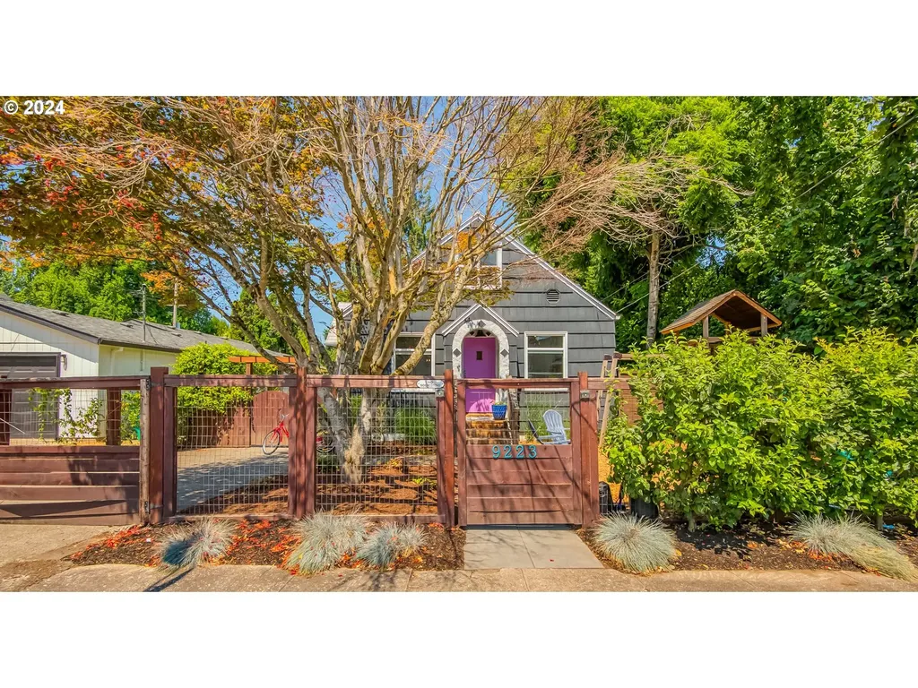 9223 N Bristol Avenue Portland OR 97203