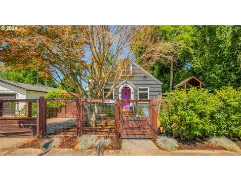 9223 N Bristol Avenue Portland OR 97203