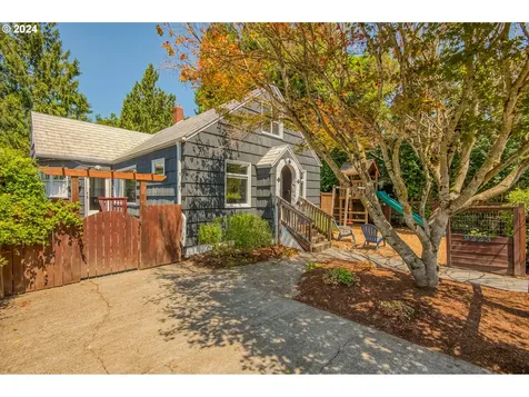 9223 N Bristol Avenue Portland OR 97203
