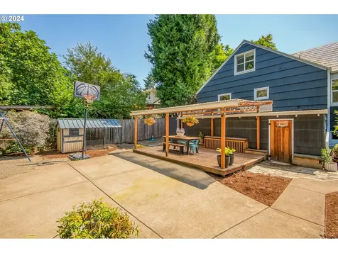 9223 N Bristol Avenue Portland OR 97203