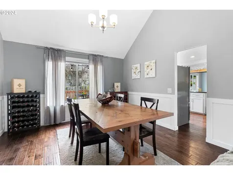10820 SW 57th Place Portland OR 97219