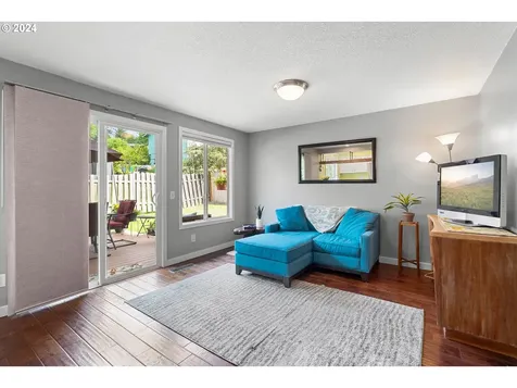 10820 SW 57th Place Portland OR 97219