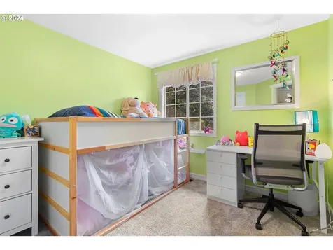 10820 SW 57th Place Portland OR 97219