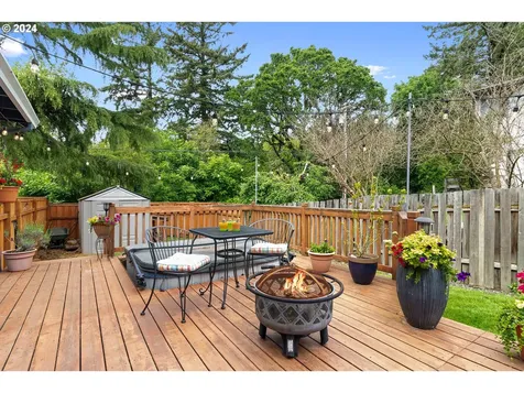 10820 SW 57th Place Portland OR 97219