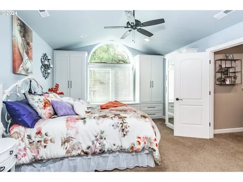 266 Wild Fern Drive Winchester OR 97495
