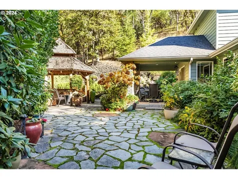 266 Wild Fern Drive Winchester OR 97495