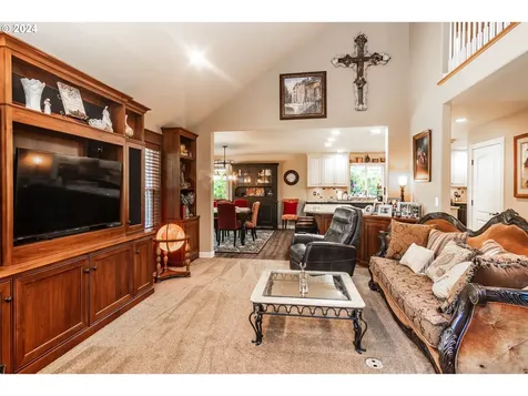 266 Wild Fern Drive Winchester OR 97495