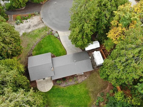585 Se 59th Court Hillsboro OR 97123