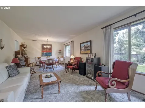 585 Se 59th Court Hillsboro OR 97123