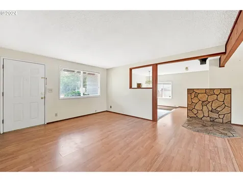 1890 Regina Street Eugene OR 97402