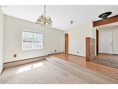 1890 Regina Street Eugene OR 97402