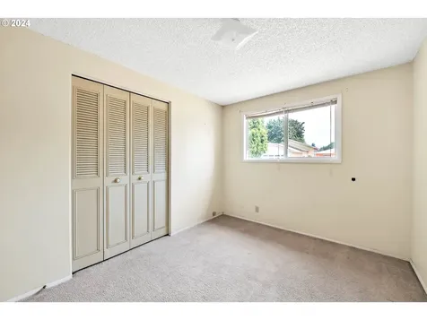 1890 Regina Street Eugene OR 97402