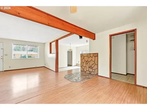 1890 Regina Street Eugene OR 97402