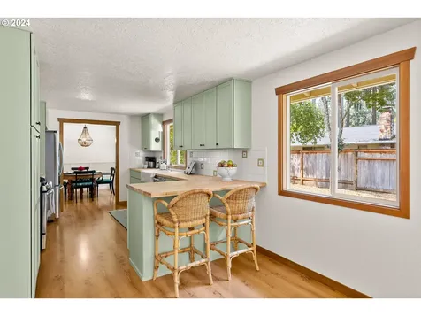 5271 Chinook Court Lake Oswego OR 97035