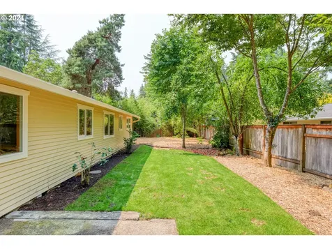 5271 Chinook Court Lake Oswego OR 97035