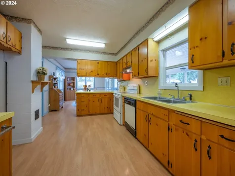 79876 Territorial Road Lorane OR 97451
