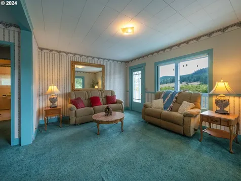 79876 Territorial Road Lorane OR 97451