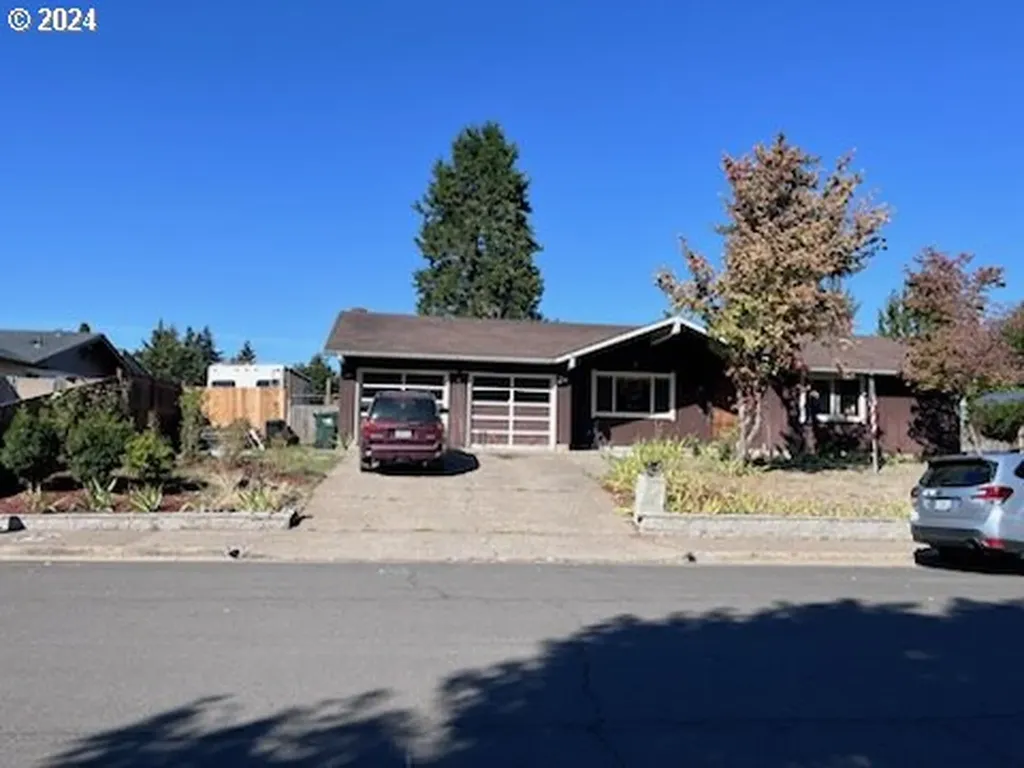 927 Travis Avenue Eugene OR 97404